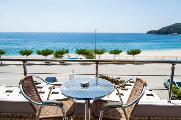 Dhima Hotel
