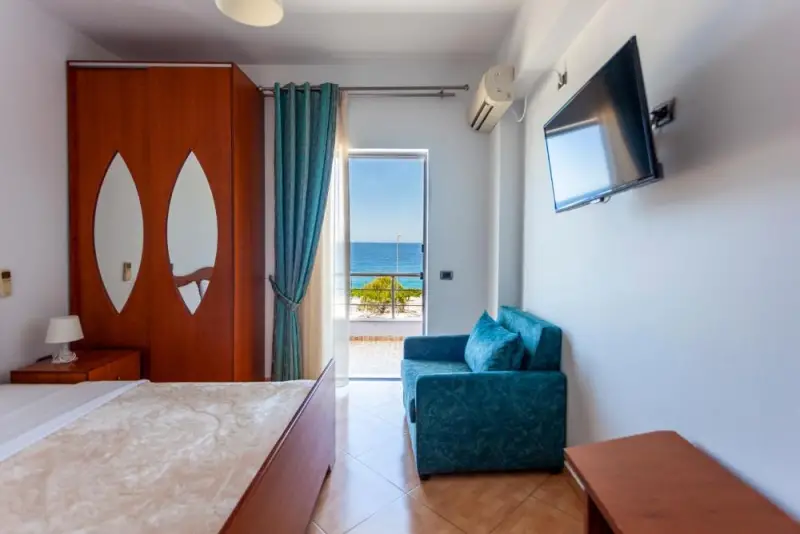 Double Room with Balcony and Sea View
